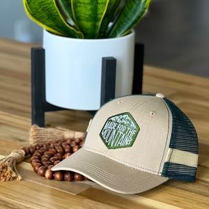 BRAND NEW 🏔️ “Made for the Mountains” Trucker Hat 🏔️ Never Worn!